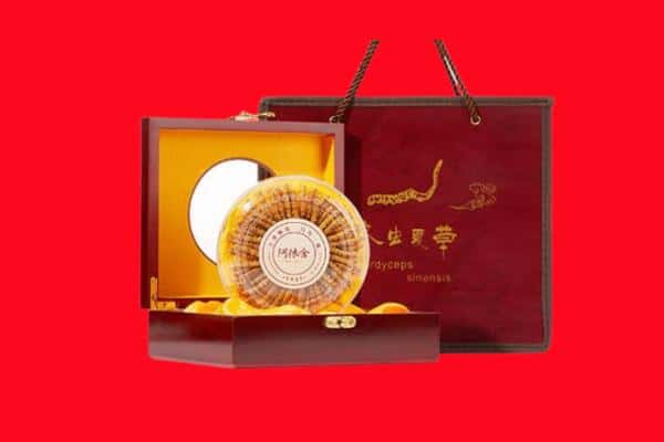 收购资讯:赣州石城县回收冬虫夏草是按克吗